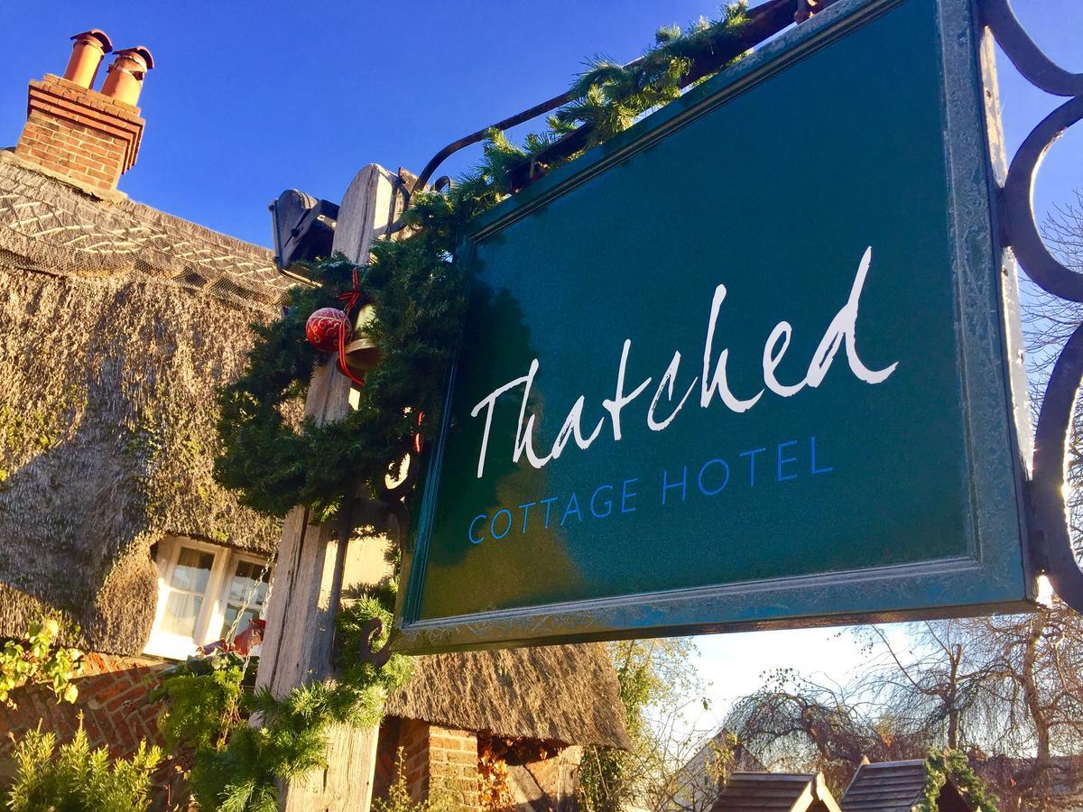 Thatched Cottage Hotel Brockenhurst Buitenkant foto